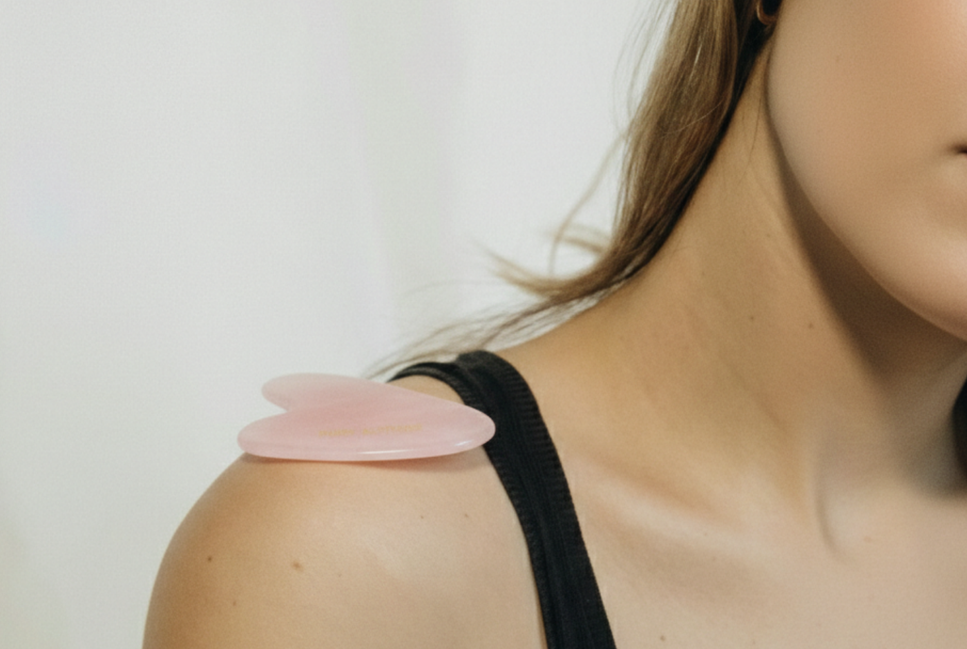Comment utiliser le Gua Sha visage ?