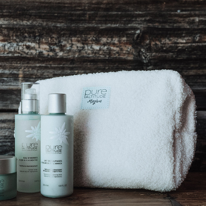 Megève Toiletry Bag