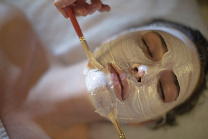 Pose du masque au pinceau